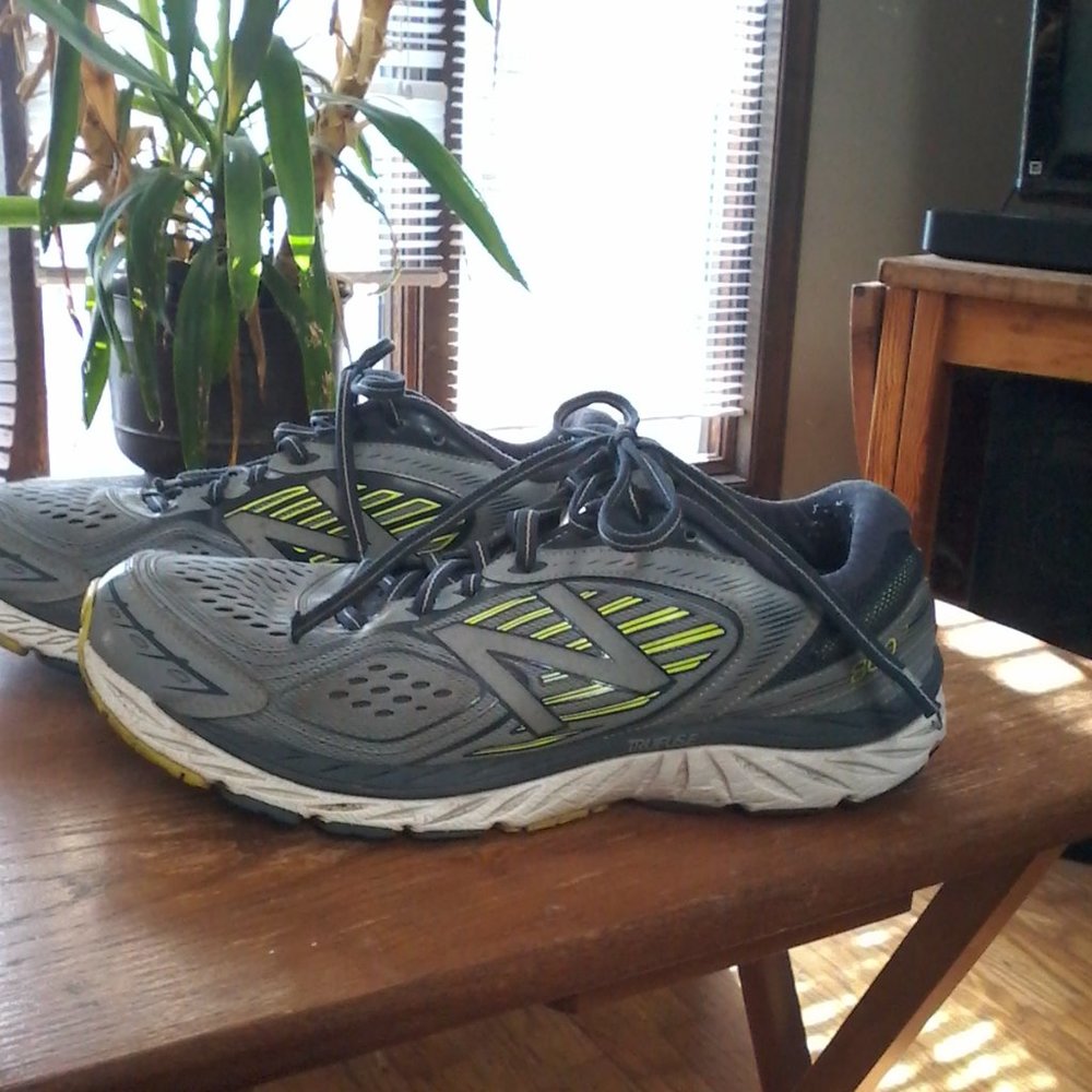 New Balance 860v7 running shoe mens size 10